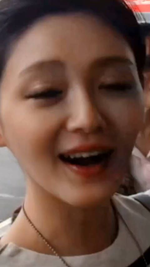 与大s离婚几年了还在蹭女方，正式离婚才她进入下一段感情，从不诋毁任何人…