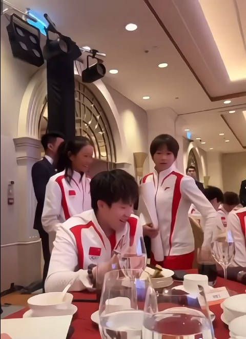 全红婵表演放屁 王楚钦:人怎么可能外向成这样!