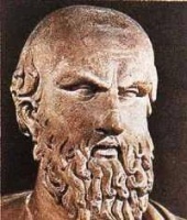 悲剧家中第一人是谁？写了多少戏剧？最著名的是哪个？