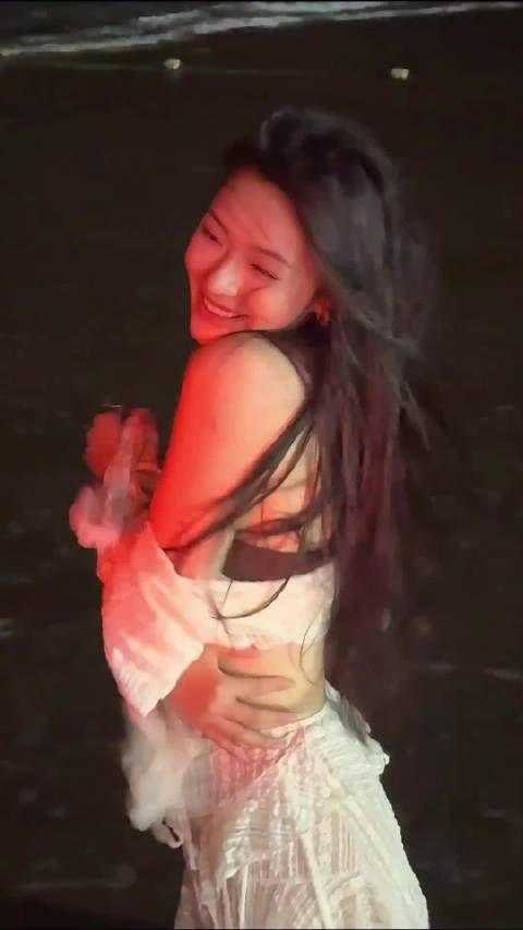 泳装比基尼 林允