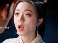 疯批文学里的掐脖吻真是超带感，完全无法抗拒 好看…