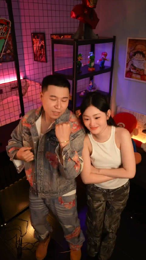 又幸福了 李尔新也来秀恩爱啦!