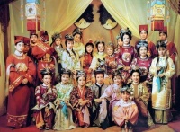 一顿饭要花几十两银子的贾府，一年的收入到底有多少？答案来了