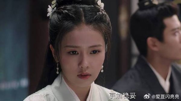 时宜装病不愿见未婚夫,周生辰为她把脉,看穿小心思