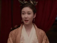 范闲请柳姨娘坐上主母之位接受小夫妻的大礼，在心里把她当成亲人