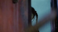 五岁女孩回家看到妈妈被害，假装淡定削铅笔，等凶手走后哭的泣不成声野生