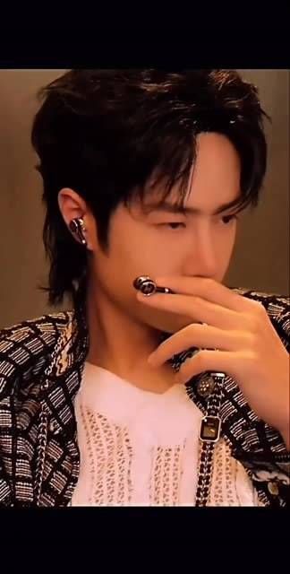 真的是太帅了,中秋快乐呀? 绝美 我的宝藏男孩儿 星辰伴你未来可期 王一博