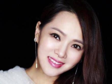伊能静谈及旧爱哈林,表示婚姻是两家人共同的事情,哈林非常善良…