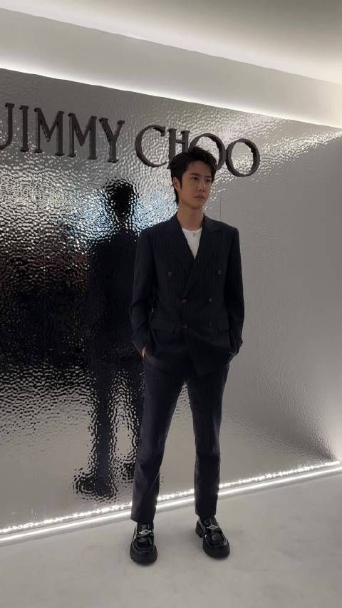 20240920 Jimmy Choo 2025春夏发布会@UNIQ-王一博 cr 孙怡静cristine