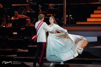 音乐剧《伊丽莎白》：传奇皇后的多面人生