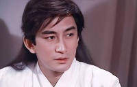 他是金庸笔下最惹人厌男主，斗不过反派就送美女，却送成一代大侠