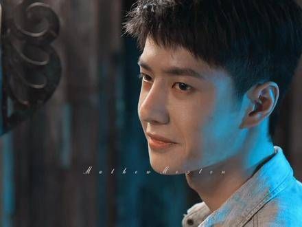 播出四集你总共笑了两次,对象都是她…