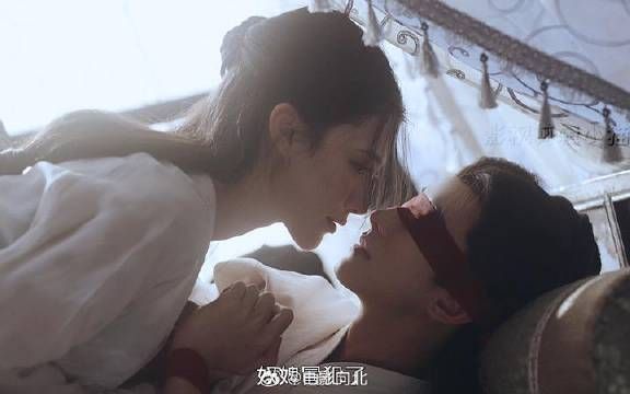 “殿下,奴婢冒犯了”七殿下终于得偿所愿,以只属于他们俩的方式,拥有彼此