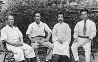 郭沫若写4字骂鲁迅，鲁迅加1字回怼，世人笑称：这便是老郭的一生