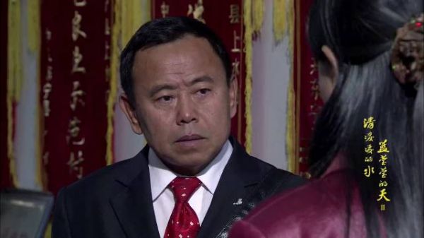群众的眼睛是雪亮的~三姨刚来村一天就对潘长江不满