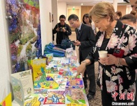 140张手绘贺卡与历久弥新的中美“飞虎情”