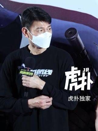 刘德华,63岁仍是拼搏之时,被问及电影中1打12的感受时…