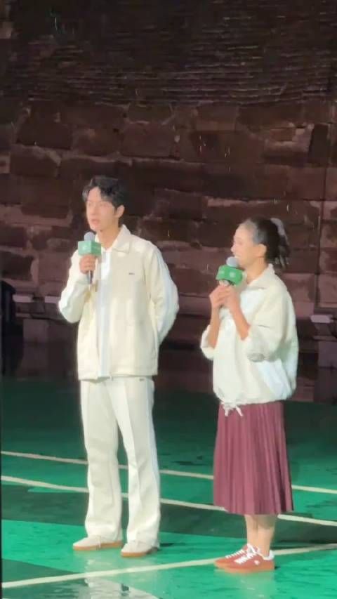 长城下美貌的一博 ,太美貌了今天