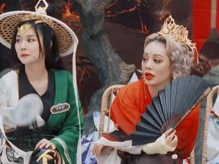 在熟悉的圈子里,她玩得很自在,大家也都理解她, 赵丽颖