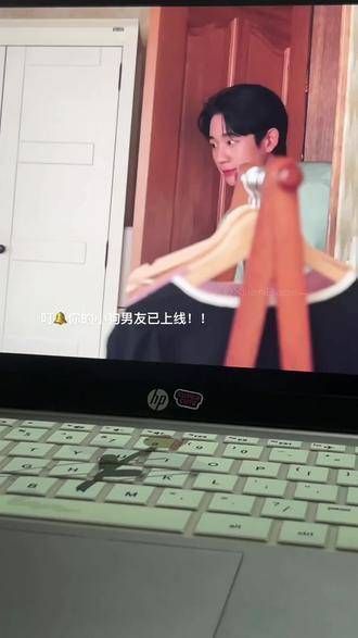 闹木kiyo?!这个发型真的超好看,崔承!丁海寅一起追剧