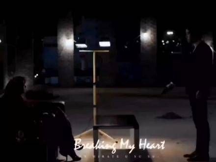 在韩剧《吸血鬼侦探》中,李清娥饰演的御姐角色成为史上最拉风的反派!
