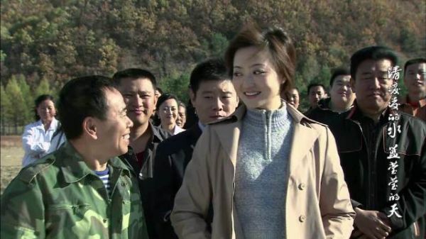 当众表扬潘子,村里情况大获好转