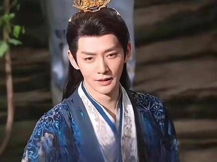 不是逢人苦誉君,亦狂亦侠亦温文