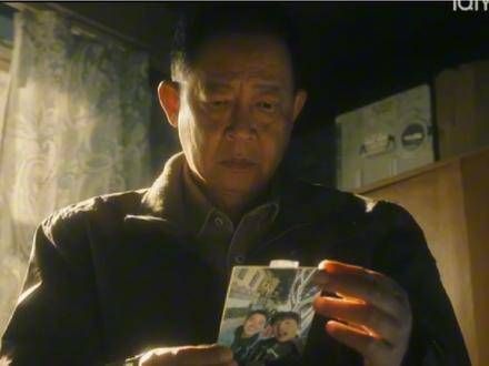 大型商场发生沉降事故,导致13人被困地下