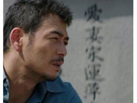 不敢直视,一直忍到今天才看,结果还是泪如雨下……