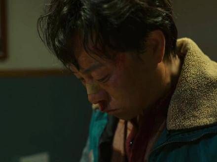 人在低谷时,面子与尊严何其廉价,安欣在他最失意时给予了尊严与温暖…
