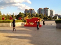 五律 江城迎佳节（外三首）