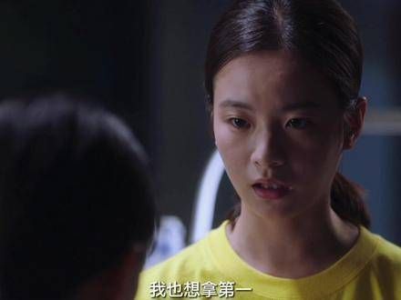 相似的境遇,历史不再重复,咱们的冕子真棒!