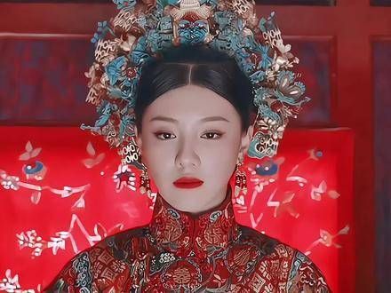 “华儿是本宫的长女,谁也不许欺负她!”