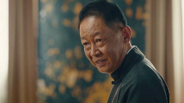 大特务伯劳身份曝光,本以为插翅难逃,没想到他早有后手!