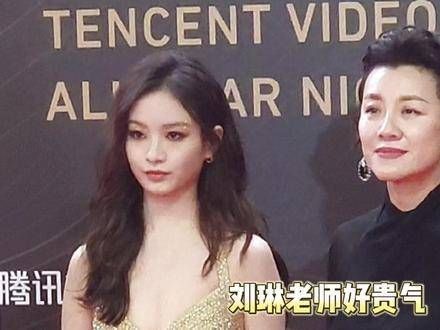 妈耶!李庚希 的眉钉真是酷到炸裂!