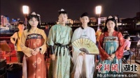 “李白号”游船上体验千年前长江的诗意与浪漫