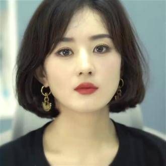 别眨眼,赵丽颖 的李红缨不同情绪的目光,感受她的浴火之路