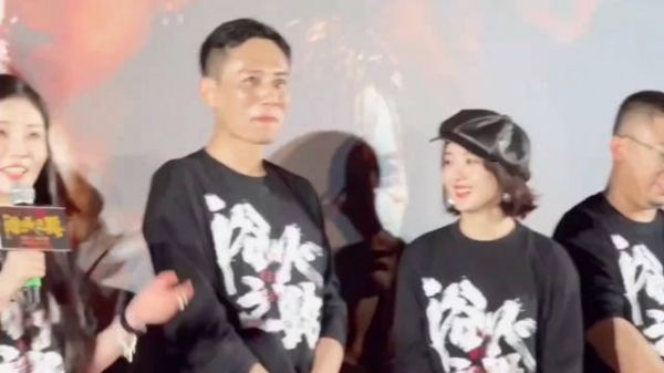 徐冬冬把东北英语展现的淋漓尽致 刘烨想笑又不好意思笑出来…