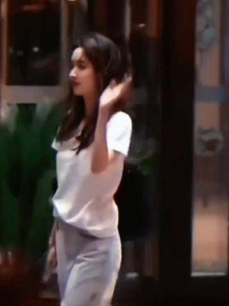 认识这位女鹅吗?