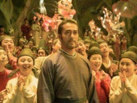 李白的这首诗放下豪放，却掩饰不住超凡脱俗的风姿，句句经典