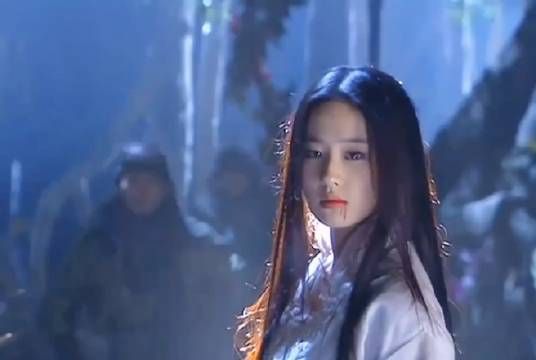 有谁被今天vogue大片的神仙姐姐惊艳到了,跟小龙女不一样的霸气之美
