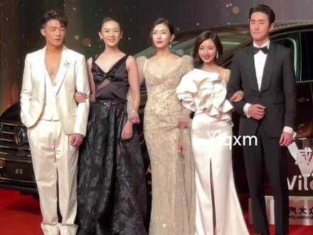 江疏影 毛晓彤 李泽锋 杨玏 三十而已 《三十而已》剧组大团圆 江疏影