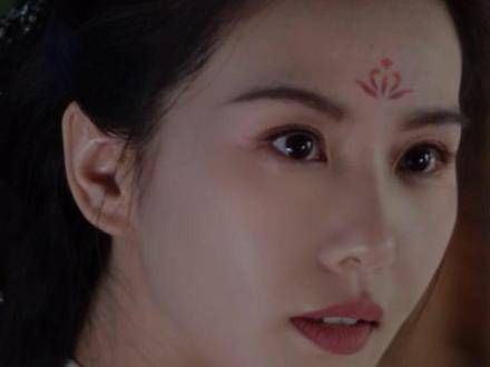 放大看刘诗诗任如意的细腻表情! 真是绝美如仙!