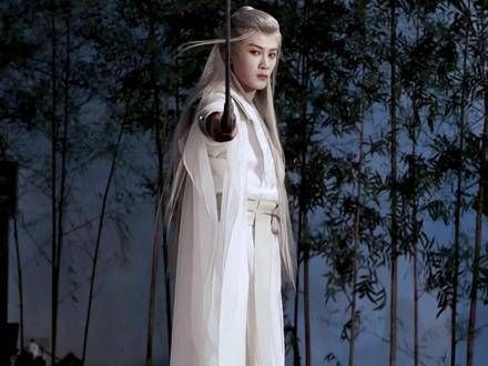 刀锋起,目光如炬,今晚继续观看相柳大人的剑气如霜?️檀健次 檀健次