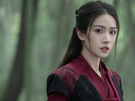 朱竹清与战豆豆的对决,同一位演员演绎的不同风采! 演员