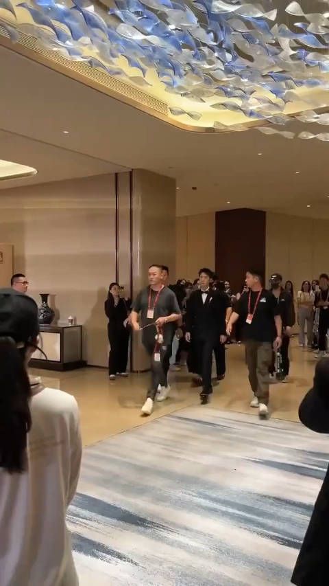 传说中的倒三角！