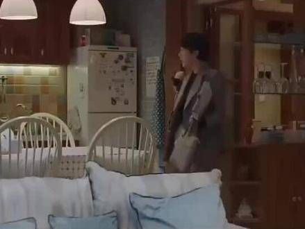社会中的黄磊,行事果断,言语简练, 黄磊