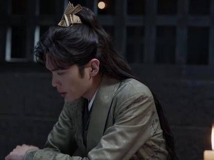 范闲与几位考生共进晚餐,这样一来,这几名考生便被外界默认为范闲的门生了