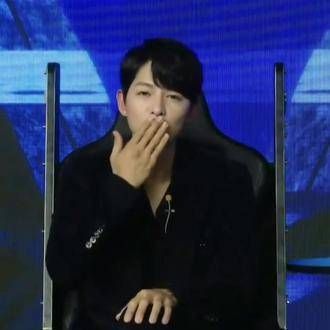 哎一古～小白给我送吻了? 宋仲基