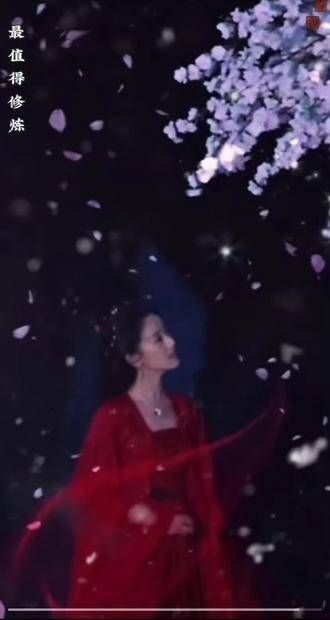 女儿的打戏真是无人能及,那份自然的魅力如同璀璨星辰…